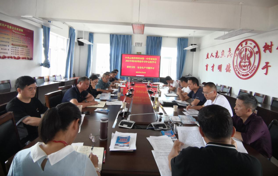 中共普洱市第一中学委员会开展2021年第3次理论学习中心组专题学习150.png